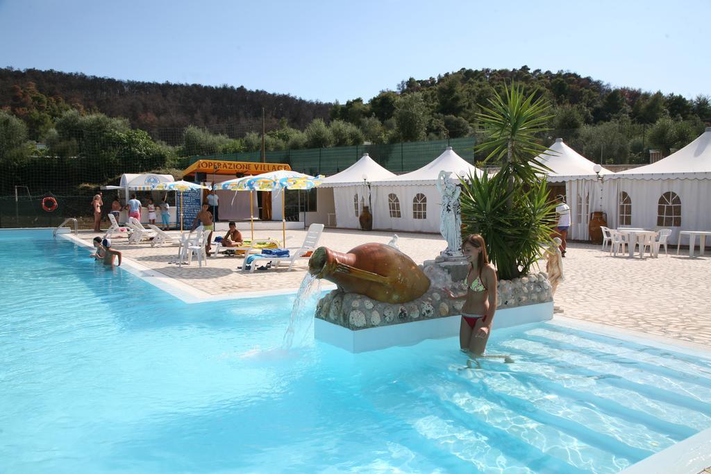 Camping La Gemma Hotel Peschici Exterior photo