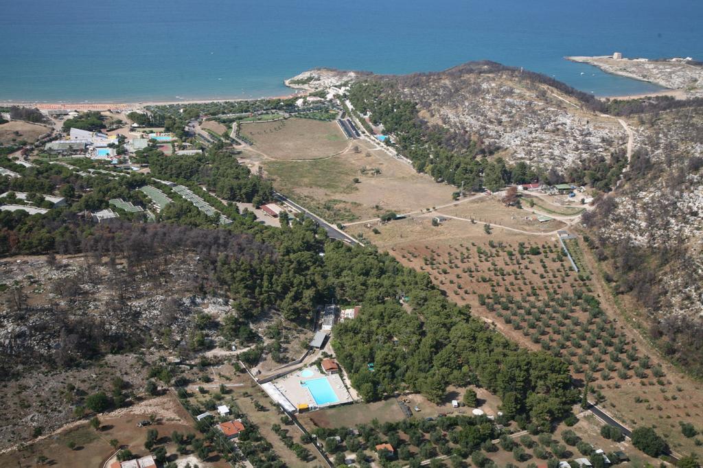 Camping La Gemma Hotel Peschici Exterior photo